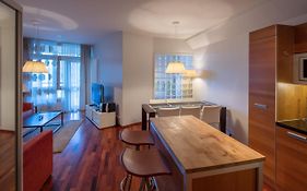 City Center Park View Studio With Sauna And Balcony