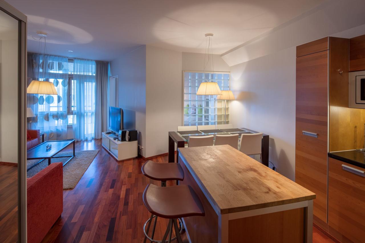 City Center Park View Studio With Sauna And Balcony Appartement Helsinki Buitenkant foto